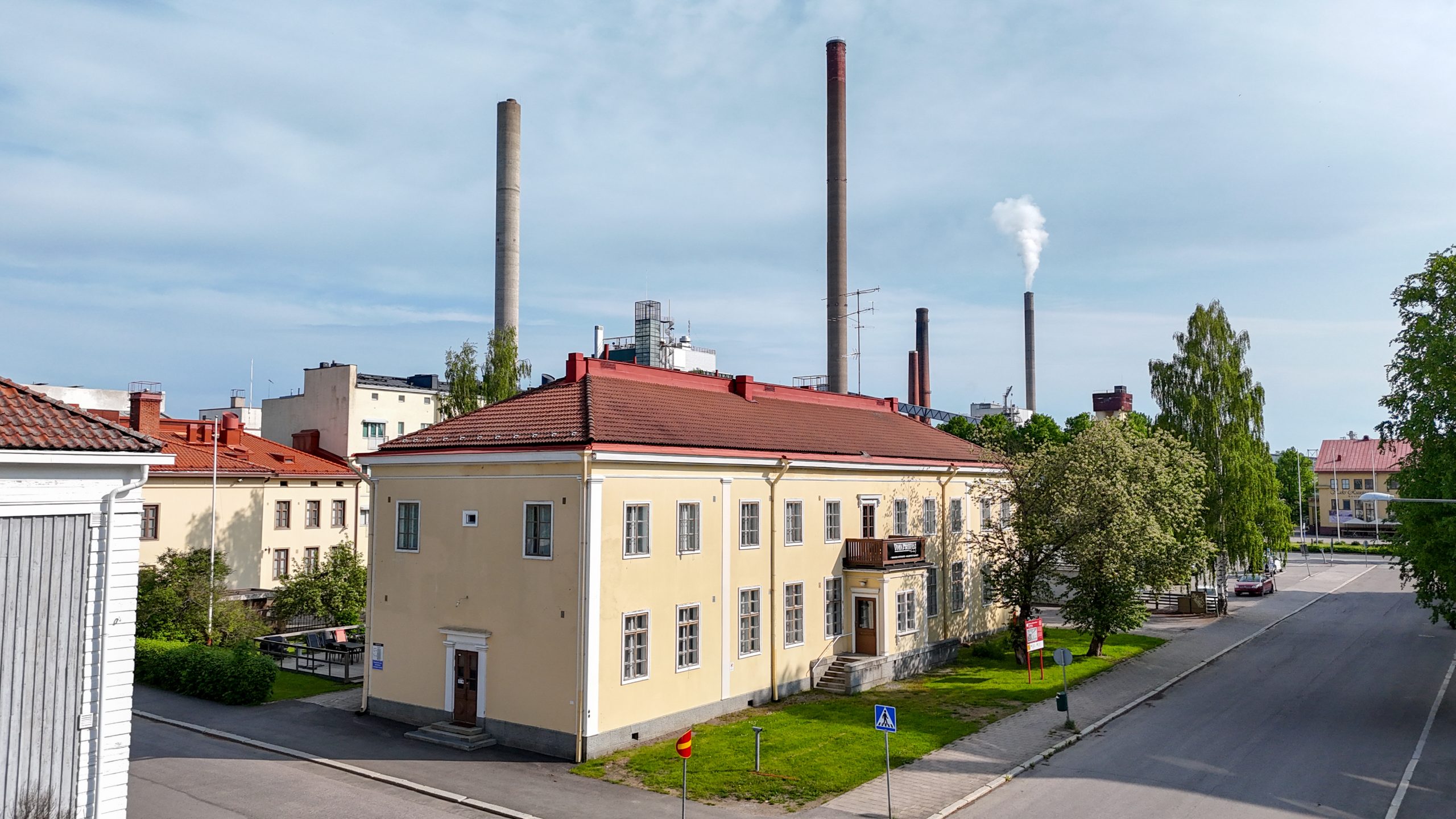 Vanha Postitalo, Wahlinkatu 8, 17 apartamentos amueblados